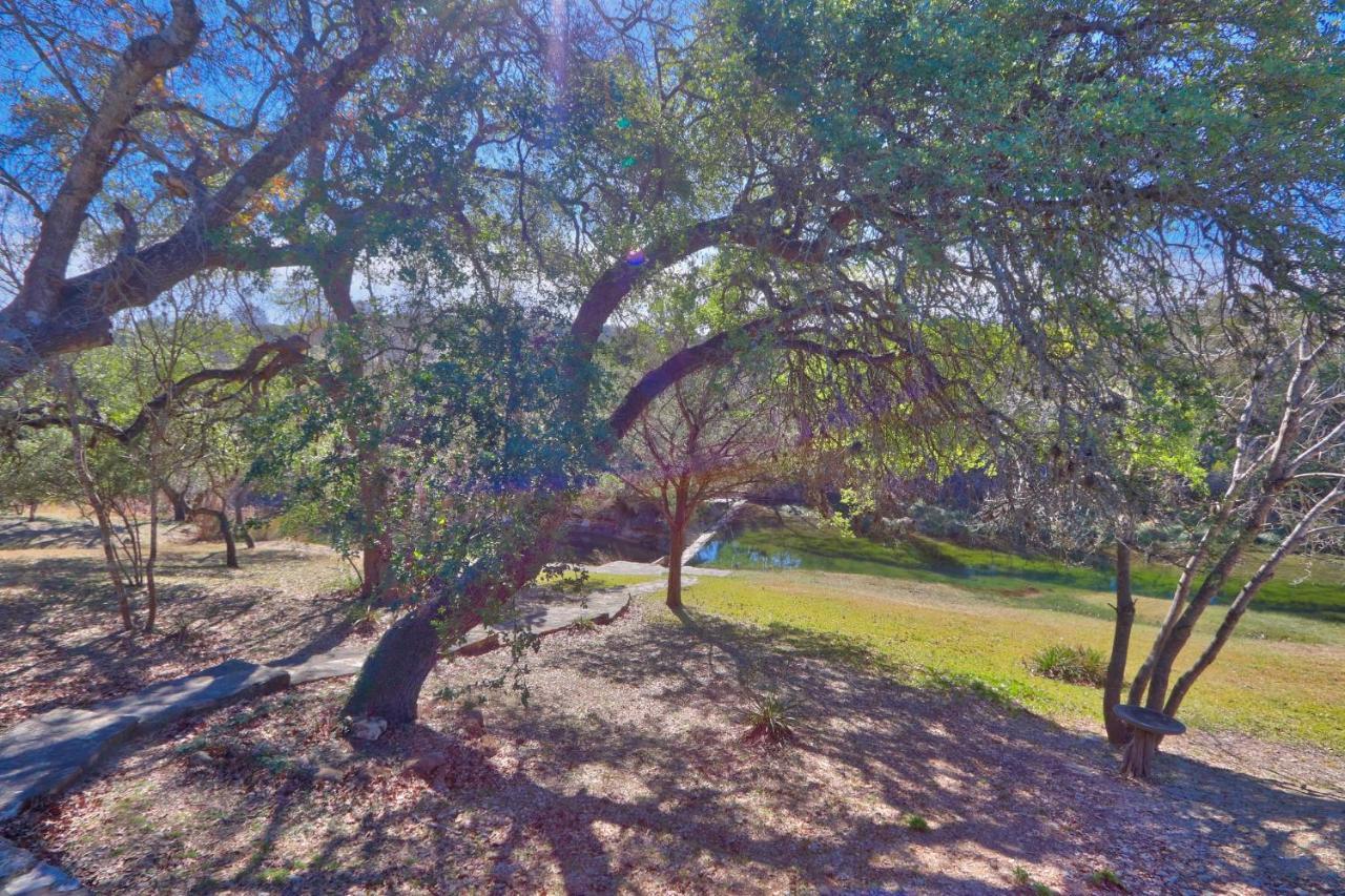 Clearwater Log Home Wimberley Exterior photo