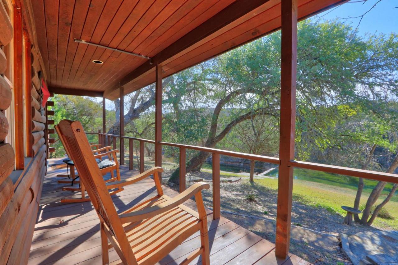 Clearwater Log Home Wimberley Exterior photo