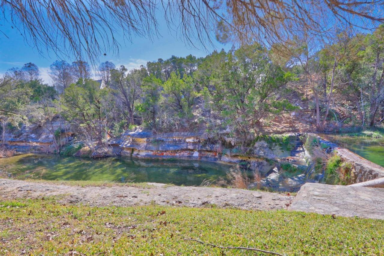 Clearwater Log Home Wimberley Exterior photo