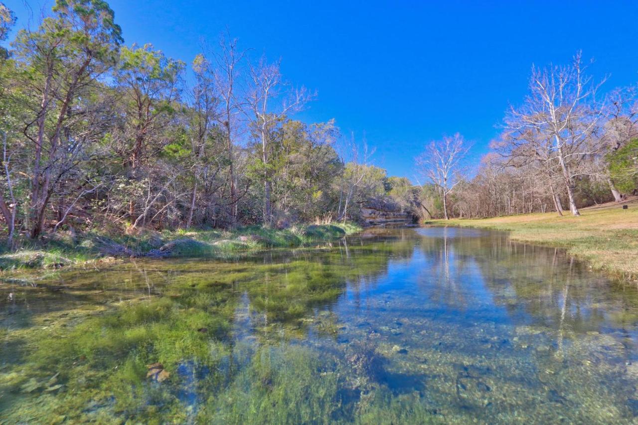 Clearwater Log Home Wimberley Exterior photo